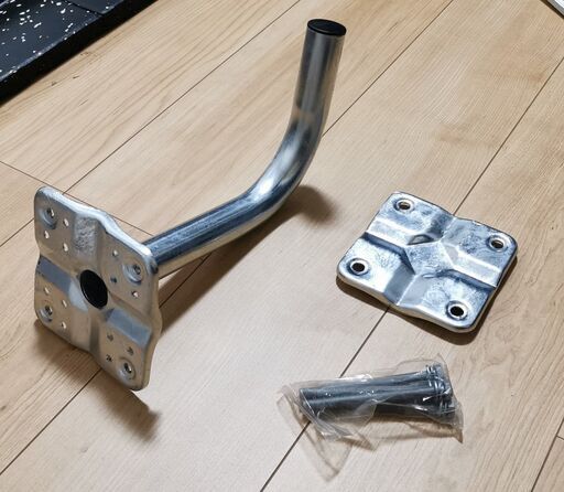 未使用品　アンテナ取り付け金具　マスト