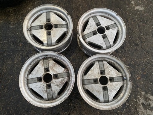 決まりました。スカイライン R30 DR30 2000GT 純正 14×5.5J＋25 4H114.3 4本