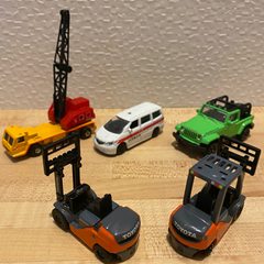 ミニカー　働く車　TOYOTAフォークリフトなど