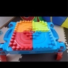 メガブロック　テーブルのみ