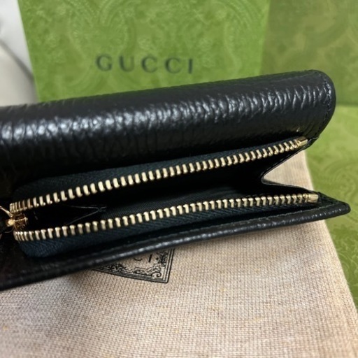 GUCCI 三つ折財布