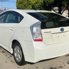 トヨタ  プリウス ハイブリッドの画像