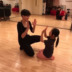 ラテンのリズムでおやこダンスの画像