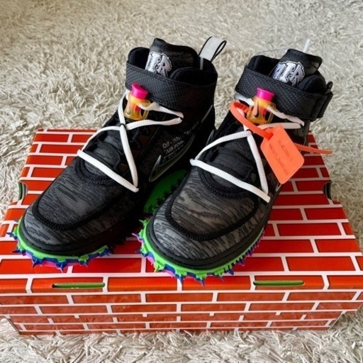 Off-White × Nike Air Force 1 Mid 