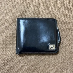 GUCCI 二つ折り財布(黒)