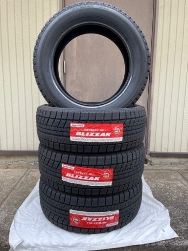 新品スタッドレスタイヤ VRX 225/55R18 ブリヂストン4本