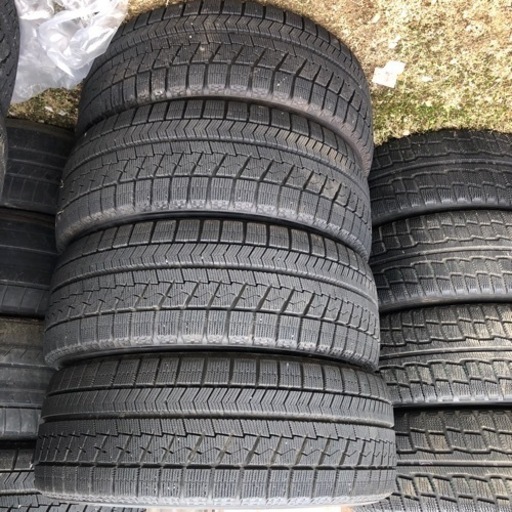 冬タイヤ 215/45R17 アルミ付きスタッドレス 4本組