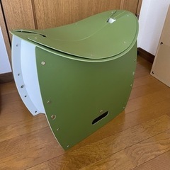 SOLCION 折りたたみ椅子PATATTO350
