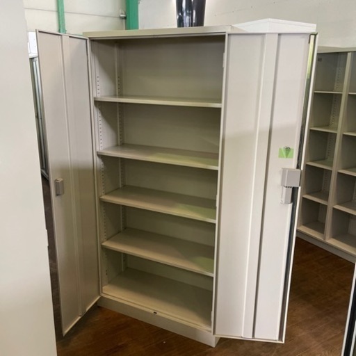 JK-33 【オフィス家具専門店】コクヨの両開き書庫です！