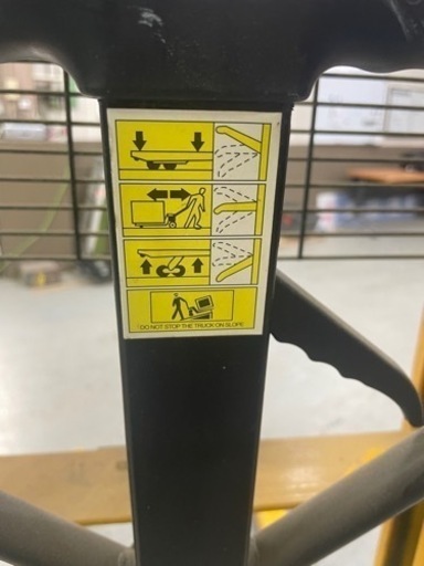 手動フォークリフト　1000kg