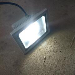 熱帯魚用、作業用LED投光器の画像