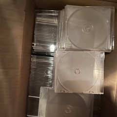 CD.DVD 空ケース　みかん箱2箱の画像