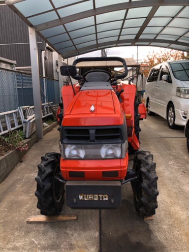 クボタ　トラクター