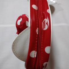 キティちゃんメイクポーチ（未使用）の画像