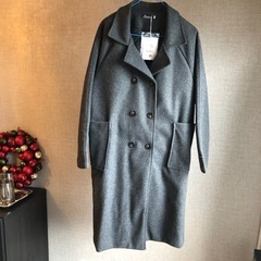 新品未使用　チャコールグレーのコート