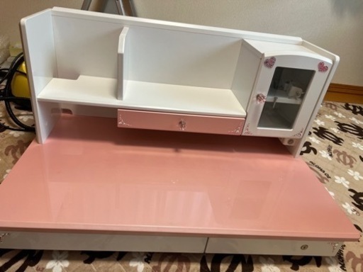 引取りに来られる方　キラキラ学習机