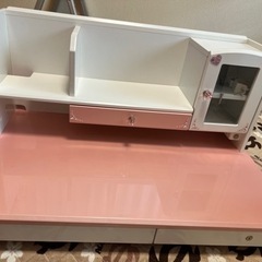 引取りに来られる方　キラキラ学習机