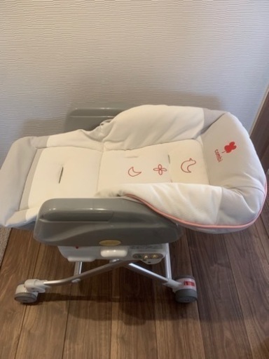 コンビ電動ゆりかご　アンレーブオートスウィング