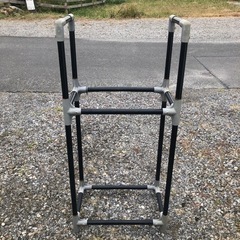 タイヤラック　普通車サイズ　訳あり