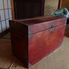 お買い上げ有り難うございます。大正時代の衣装箱