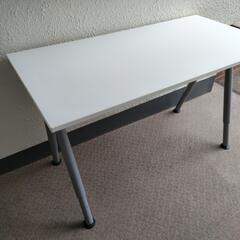 イケア　オフィステーブル　ＴＨＹＧＥ