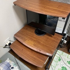 【無料】パソコンラック　引き取り可能な方