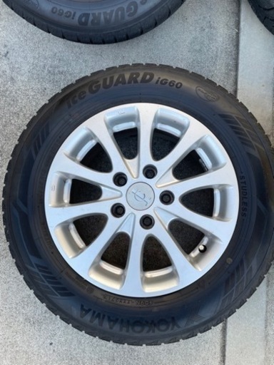 195/65R15 バリ溝　ヨコハマ　スタッドレス　IG60 17年製　アルミ付　4本　ヴォクシー　ノア　アイシス　ステップワゴン等