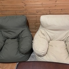 アウトプットライフ　屋内外用ソファ２つで
