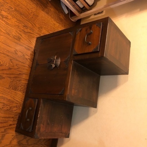 和風　階段様物入れ