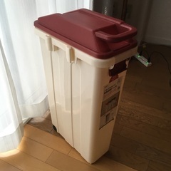 ニトリ防臭ゴミ箱スリム