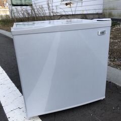 【早い者勝ち】Haier　冷凍庫　 JF-NU40G　シルバー 2017年製 早い者勝ち】Haier 冷凍庫 JF-NU40G シルバー 2017年製