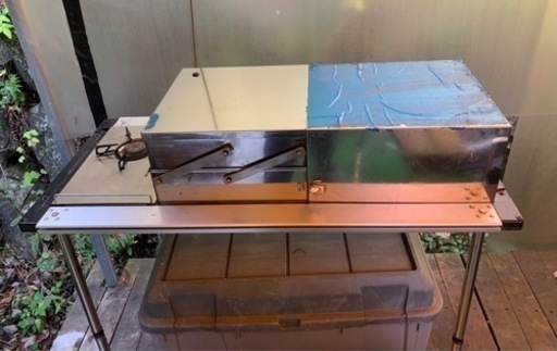 シーズンです　オートキャンプ　車載用折り畳み式ギャレー　ステンレス製シンク　ソロキャンプ　IGT 調理台