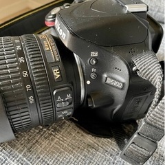 
Nikon D5100 18-105mm VRレンズの画像