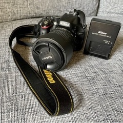 
Nikon D5100 18-105mm VRレンズの画像