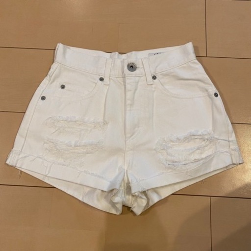 11.GYDA BACK RIPPED ショーパン