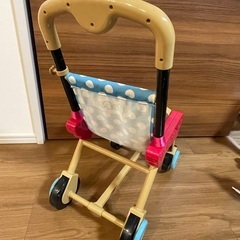子供のおもちゃ、ぽぽちゃんのベビーカーの画像