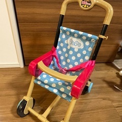 子供のおもちゃ、ぽぽちゃんのベビーカー