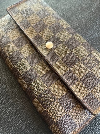 ルイヴィトン三つ折り長財布