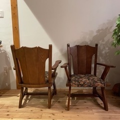 オーク無垢材を使用した重厚なハイバックダイニングチェア2脚セットjtseの画像