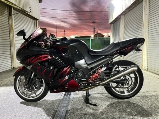 車検受けたて満タン2年付き！ZZR1400（14R）マレーシア仕様　カスタム多数　Kawasaki 全国発送可能