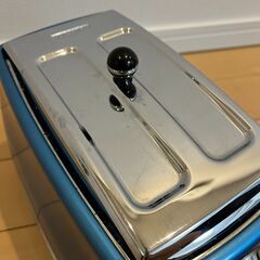 DeLonghi デロンギ ポップアップトースター CTO2003J-Bの画像