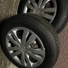 フィット　タイヤ175/65R 15 新品ホイルカバータイヤ溝9割以上