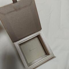 AGATHAアクセサリーケースの画像