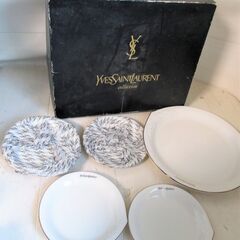 ☆YSL イヴ・サン=ローラン YVES SANT LAUREN...