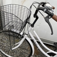 ●dixhuit 26インチ 自転車●6段変速 白の画像