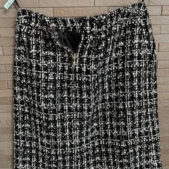 無料0円❗️ オンワード樫山　anysisエニシス　タイトスカートの画像