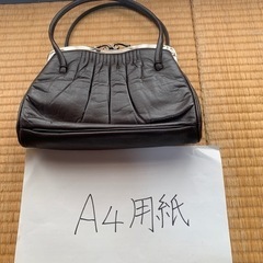 がま口式・レトロなハンドバッグ・3点の画像