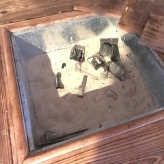 囲炉裏テーブル（美品）の画像