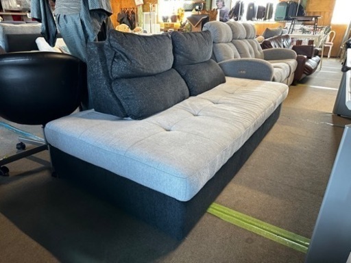 ソファ　ベッドにも使えます　ロゼプラドふうに使えます