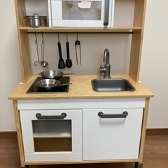 IKEA 子供用キッチン　相談中